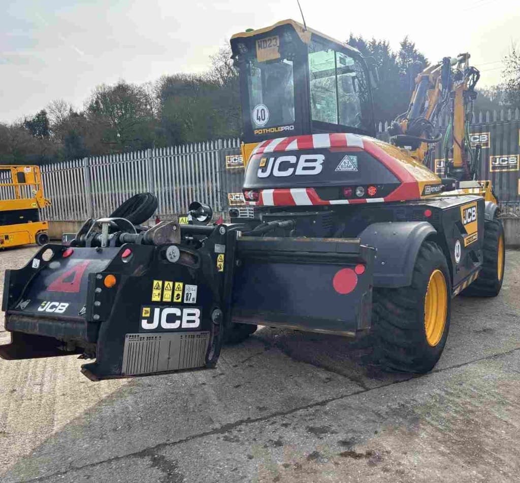 JCB Hydradig 110W (Pothole Pro spec) - thumbnail 4