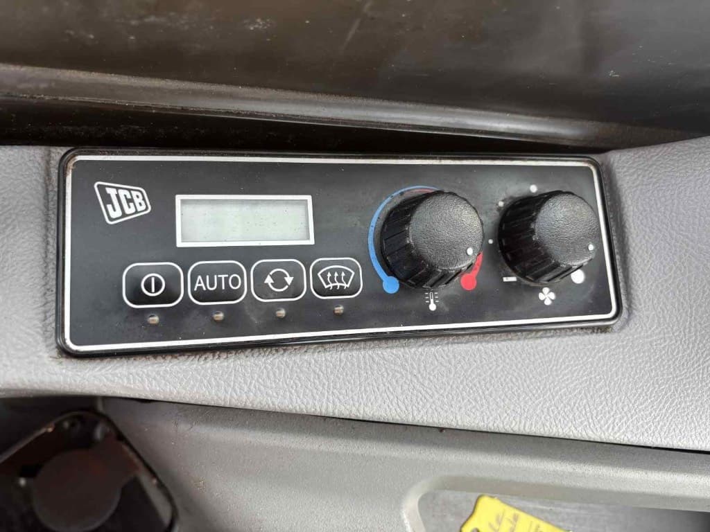 JCB Hydradig 110W (Pothole Pro spec) - thumbnail 15