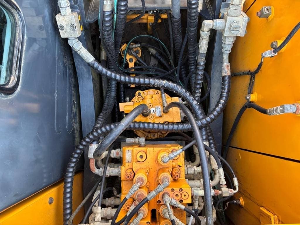 Hyundai Robex 140 LC-7 A - thumbnail 16