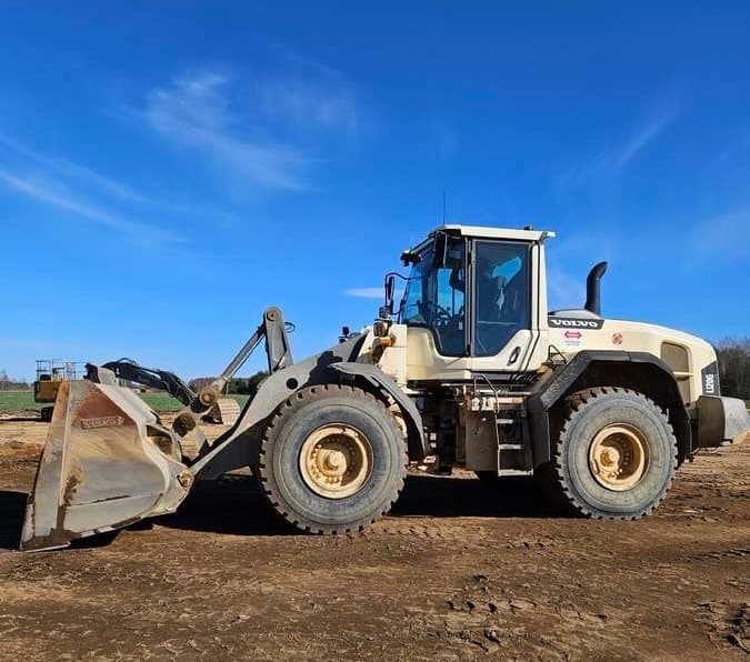 Volvo L 120 G - thumbnail 2